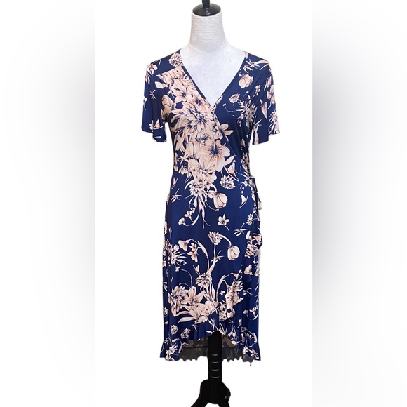 EUC Venus Floral Print Wrap Dress - Picture 4 of 4